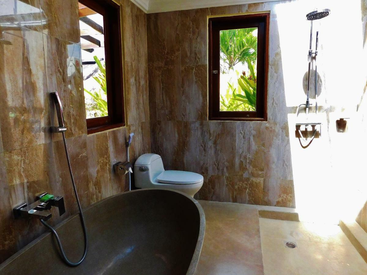 סמיניאק Villa Heliconia מראה חיצוני תמונה