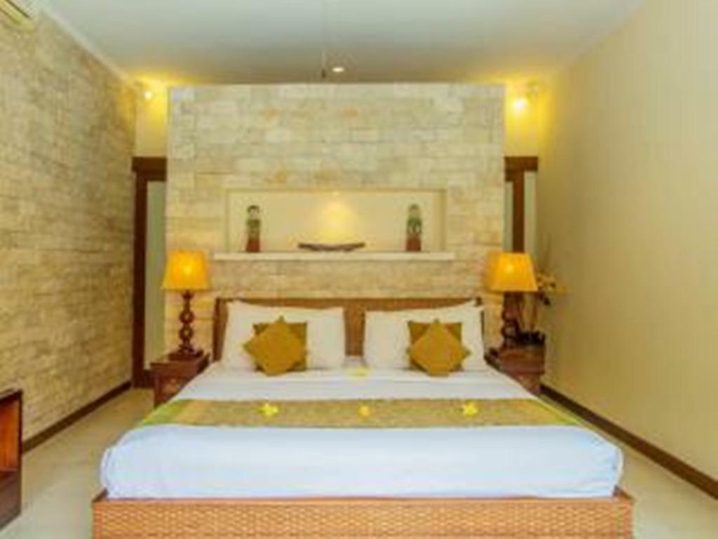סמיניאק Villa Heliconia מראה חיצוני תמונה